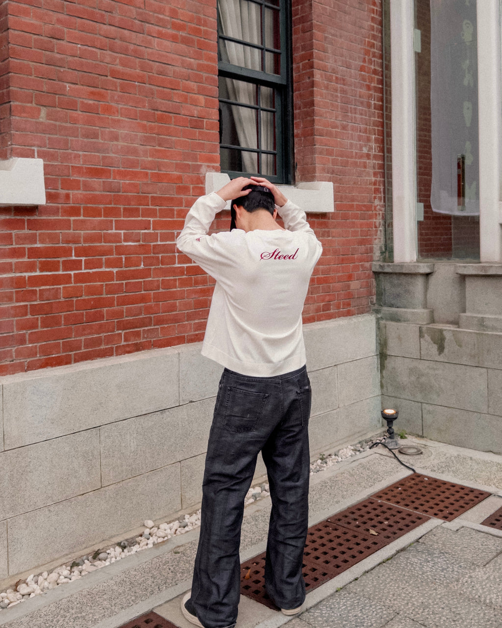 Steed Signature Box Long Tee - White
