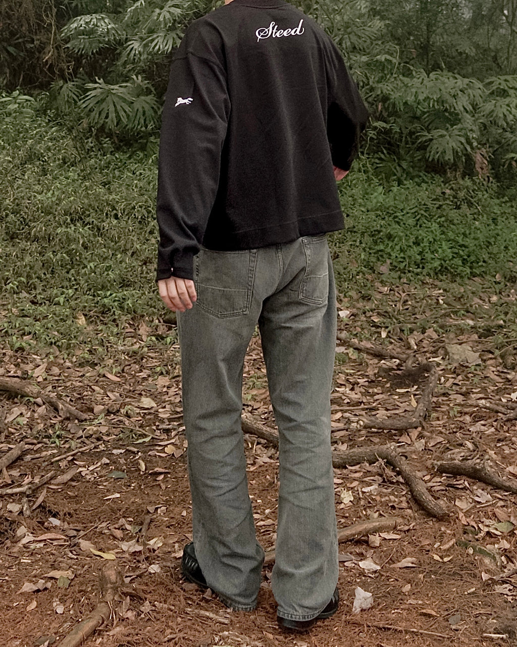 Steed Signature Box Long Tee - Black